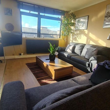 Cheap Kensington Apartment Central Лондон Екстер'єр фото
