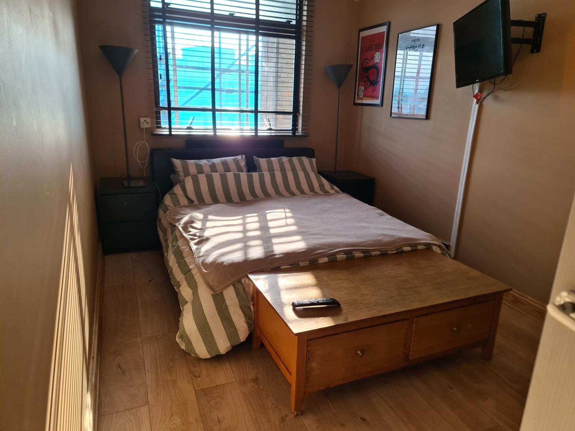 Cheap Kensington Apartment Central Лондон Екстер'єр фото